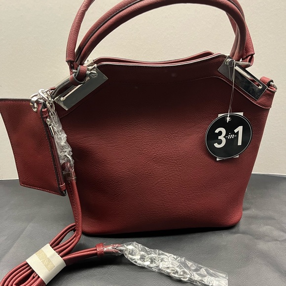 Wine color purse - brand new with tags - 3 purses in one - Picture 8 of 13
